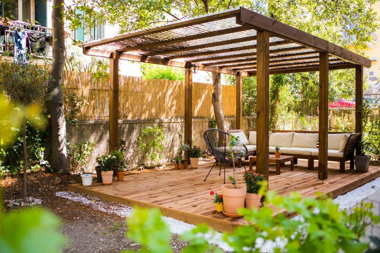 Luxurious With Private Garden Appartement