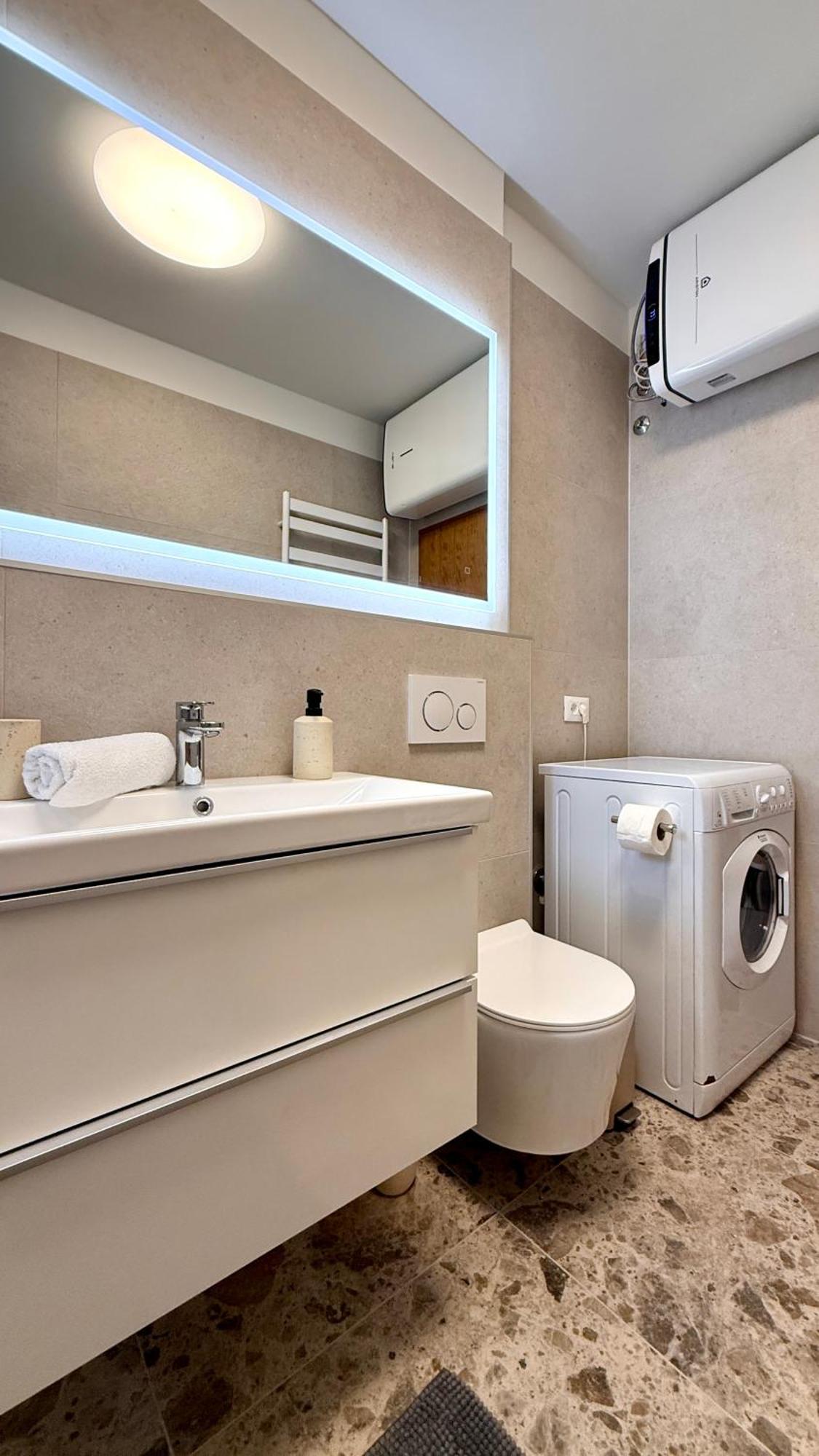 Apartment Luxurious With Private Garden Split